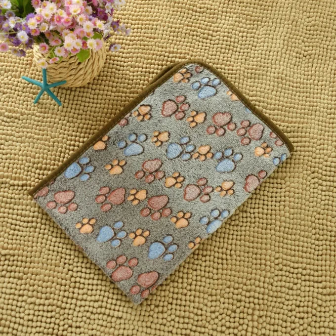 Soft Fleece Pet Blanket For Cats & Dogs